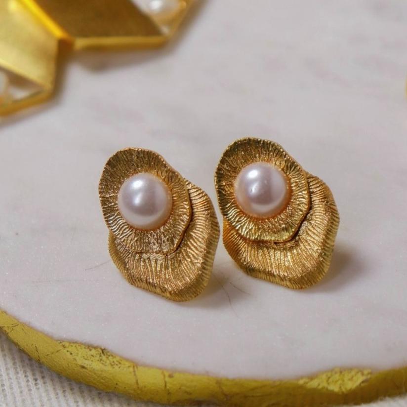 Leaf Pearl Studs