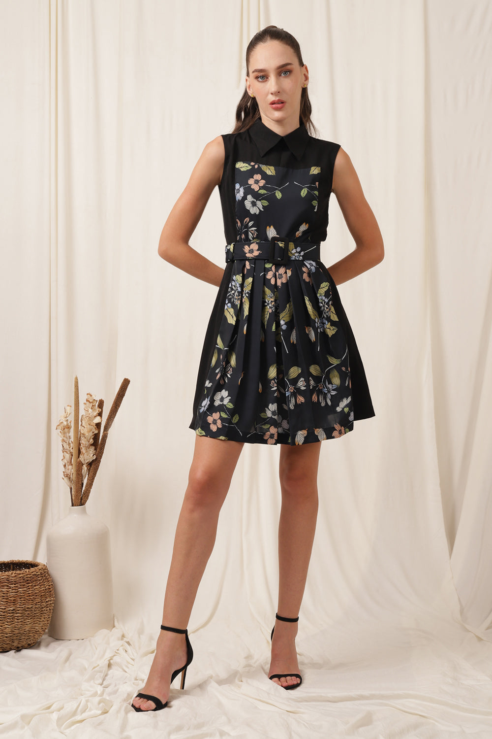 THE KIKI DRESS  WITH PRINTED BELT