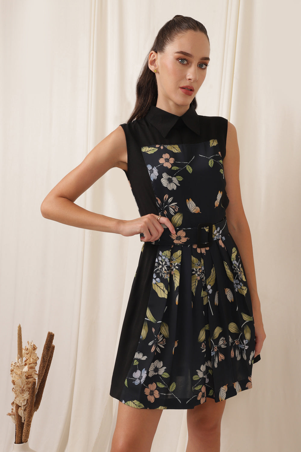 THE KIKI DRESS  WITH PRINTED BELT