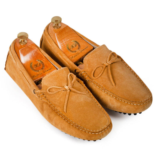 Gommino Bow Suede Loafers