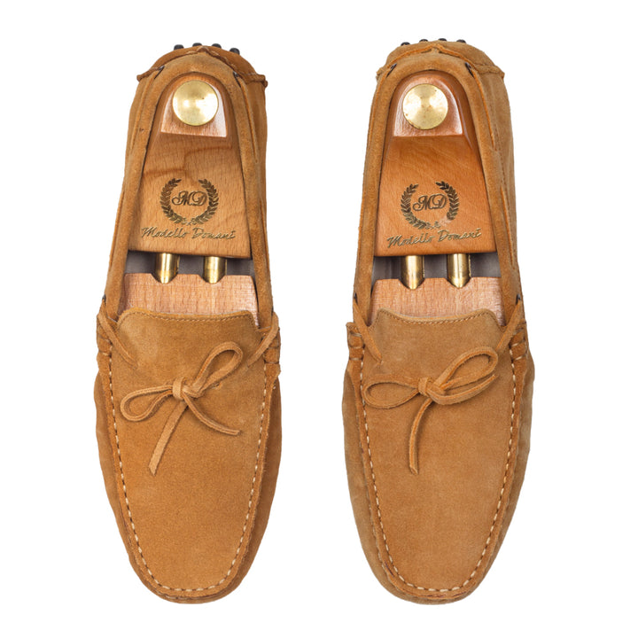 Gommino Bow Suede Loafers