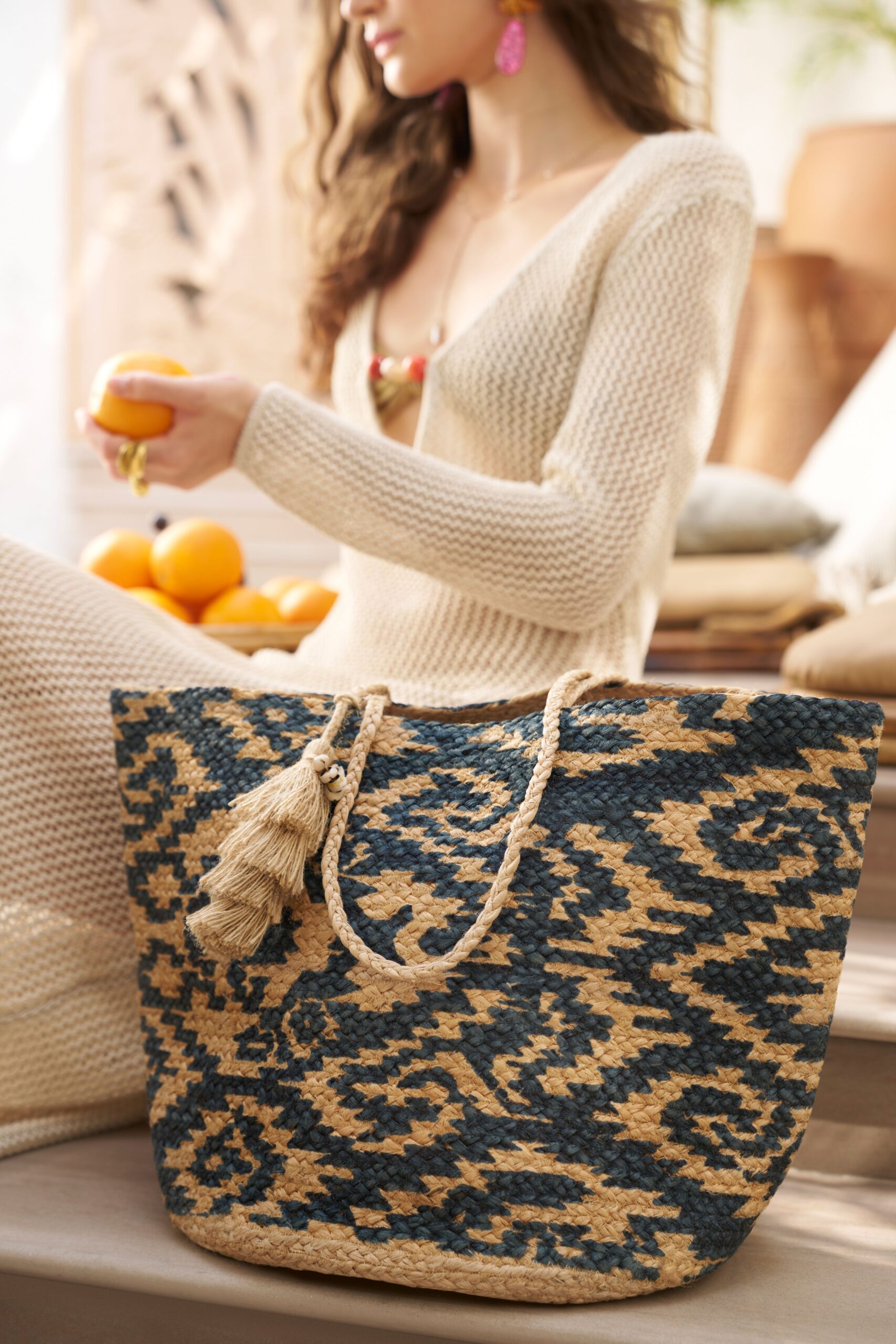 GREAT HORNBILL TOTE - Image 3