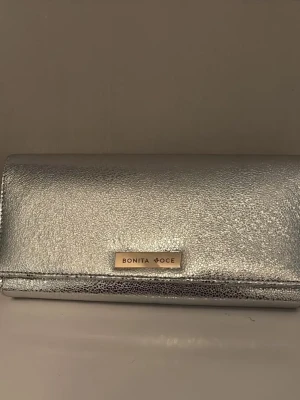 bcfd54a8-d63e-4fbe-96e8-29adeb5a983e